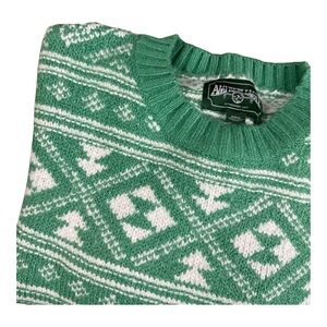 American Eagle Men’s Fair Isle Knit Sweater. Green & White, Size Medium